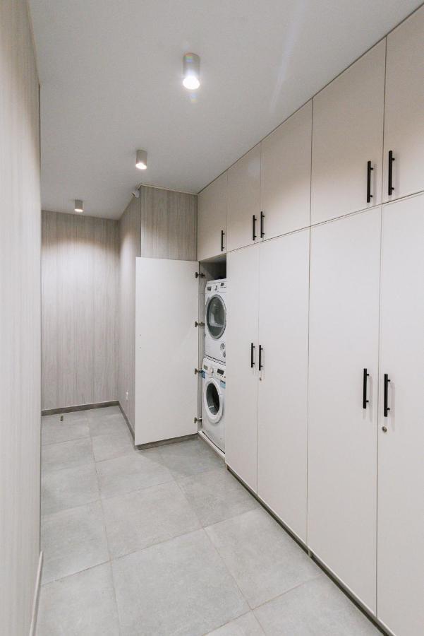 Royal Tower Luxurious Smart Residence Киев Экстерьер фото